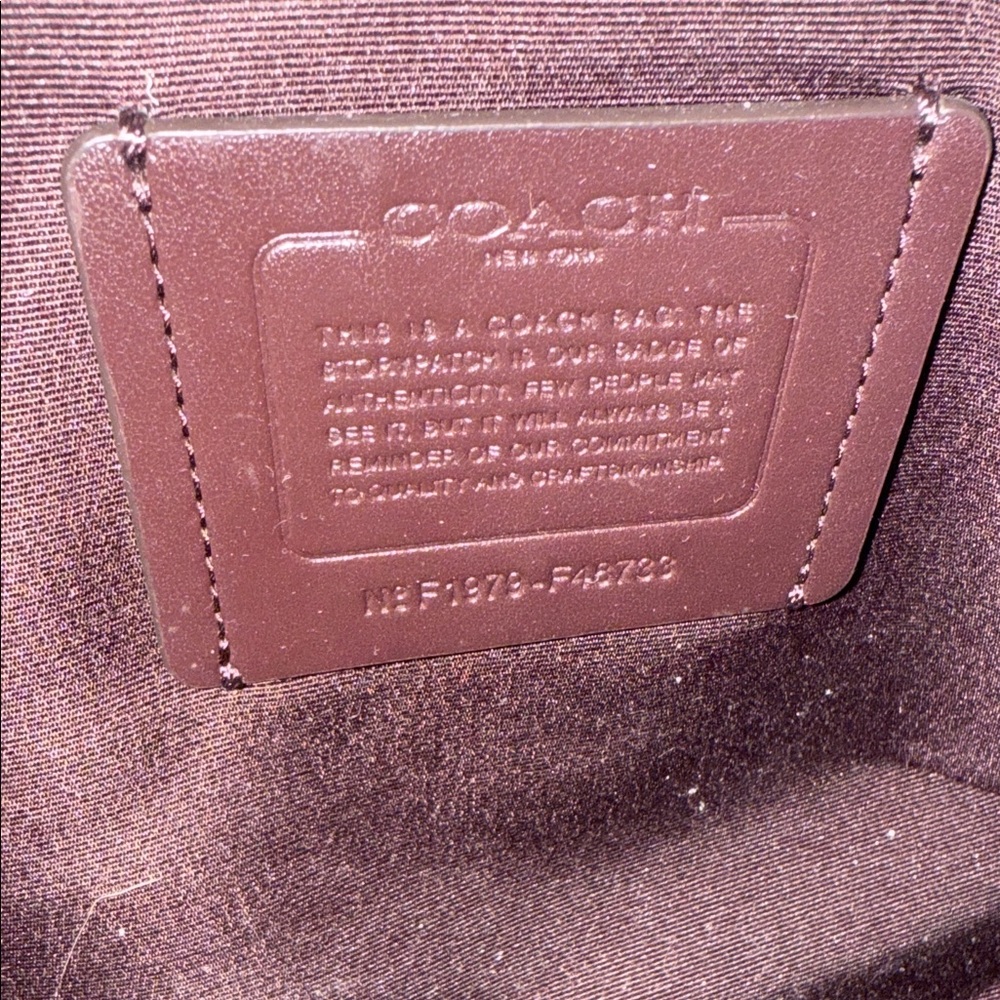Coach Elegant Gray Tote and‎ Wallet Set - Picture 5 of 12